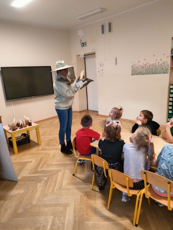 Prezentacja stroju pszczelarza