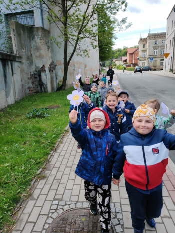 Optymistycznym spacerem po mieście - grupa Myszki