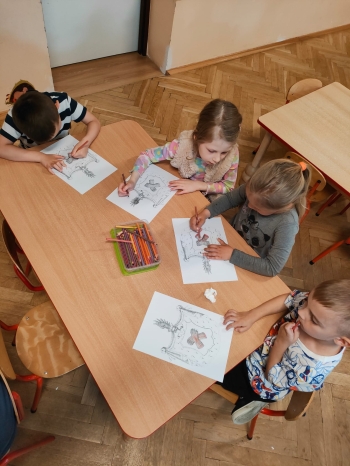 Kolorowanie herbu rodu Pfeil związanego z legendą i historią naszego miasta