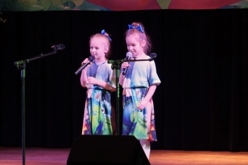 Przedszkolaki z naszego przedszkola podczas Konkursu Piosenki Ekologicznej