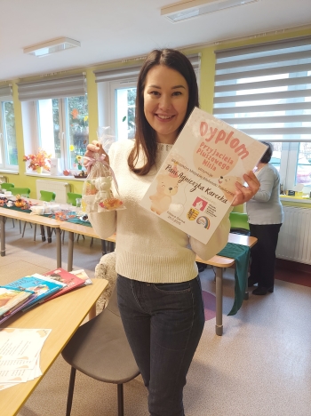 Wręczenie dyplomów i upominków z okazji Dnia Pluszowego Misia