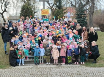 Pierwszy Dzień Wiosny powitany przez przedszkolaki